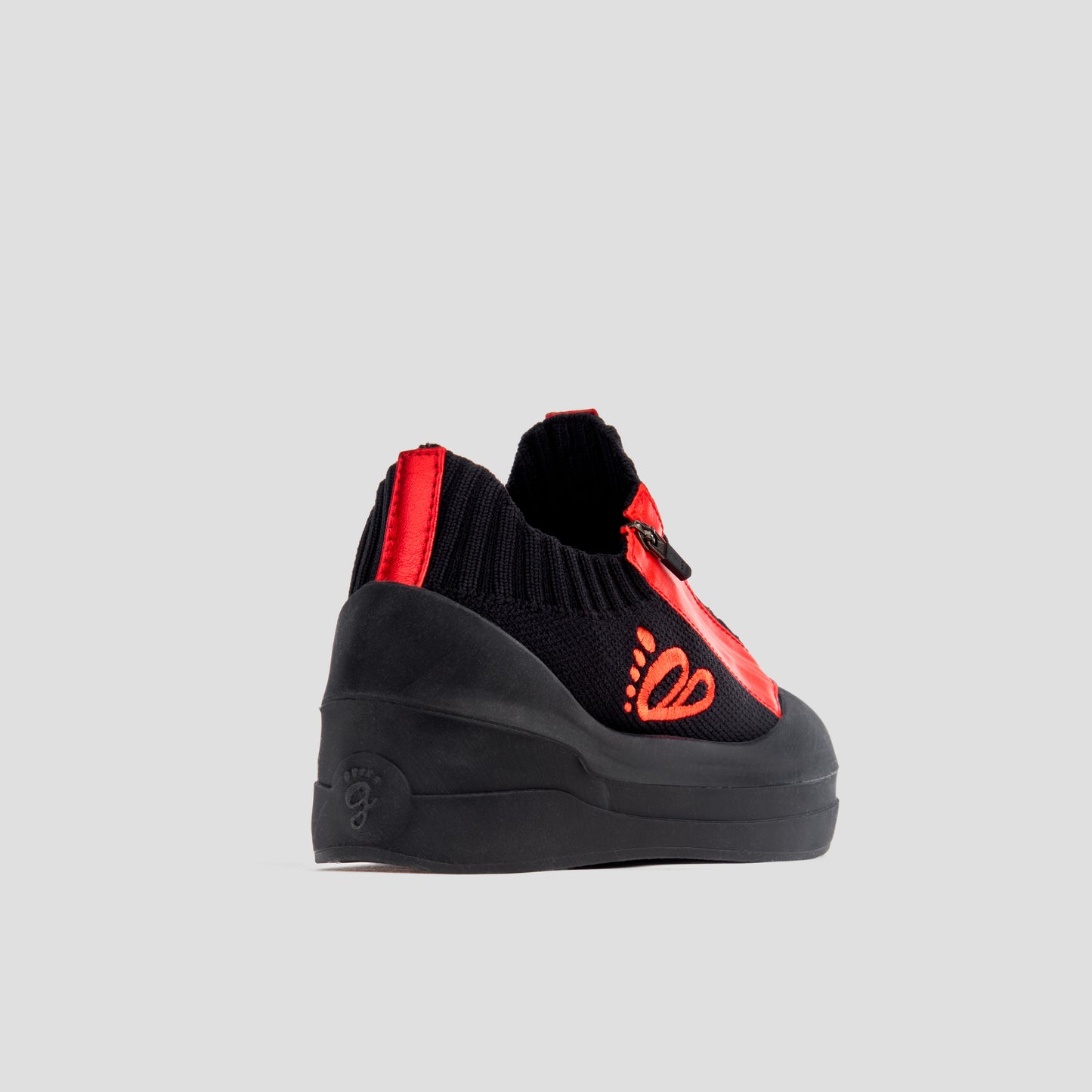 DB1 Original Trainer - Black & Red