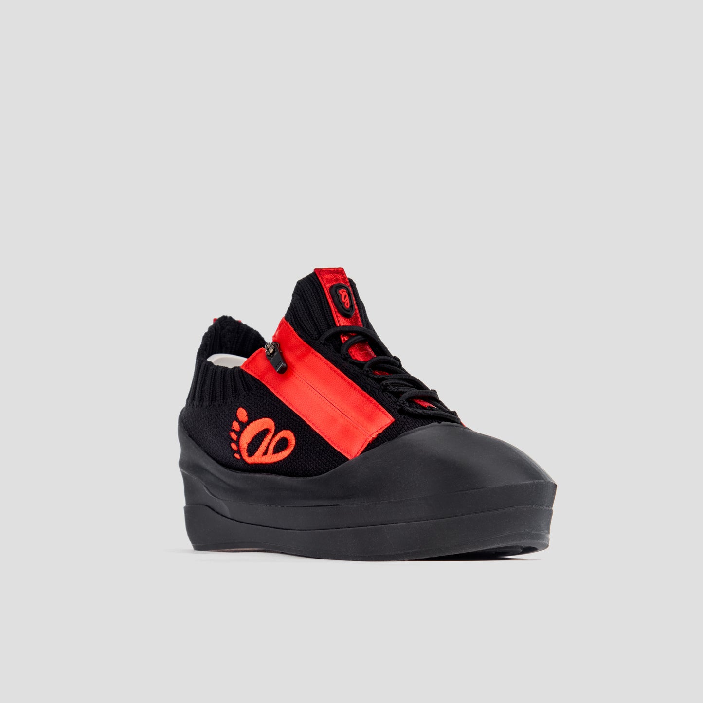 DB1 Original Trainer - Black & Red