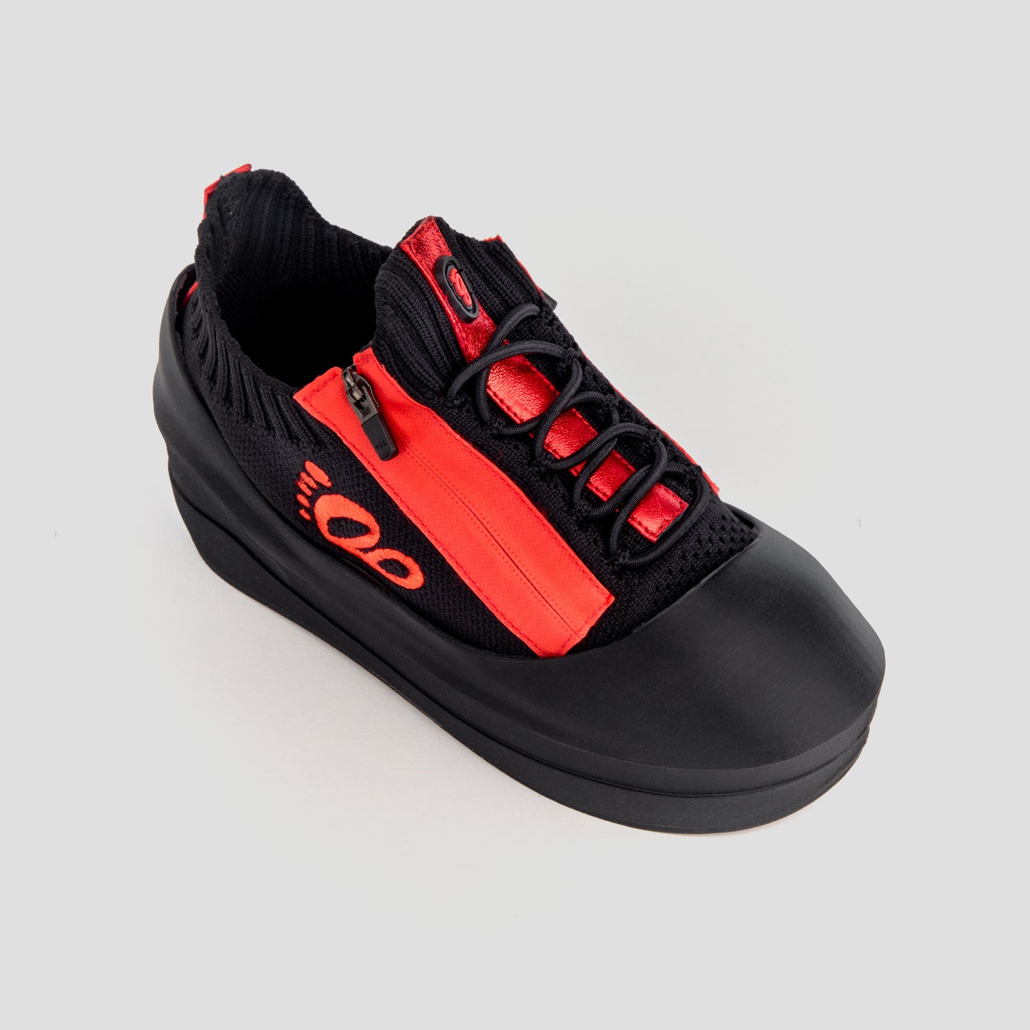 DB1 Original Trainer - Black & Red