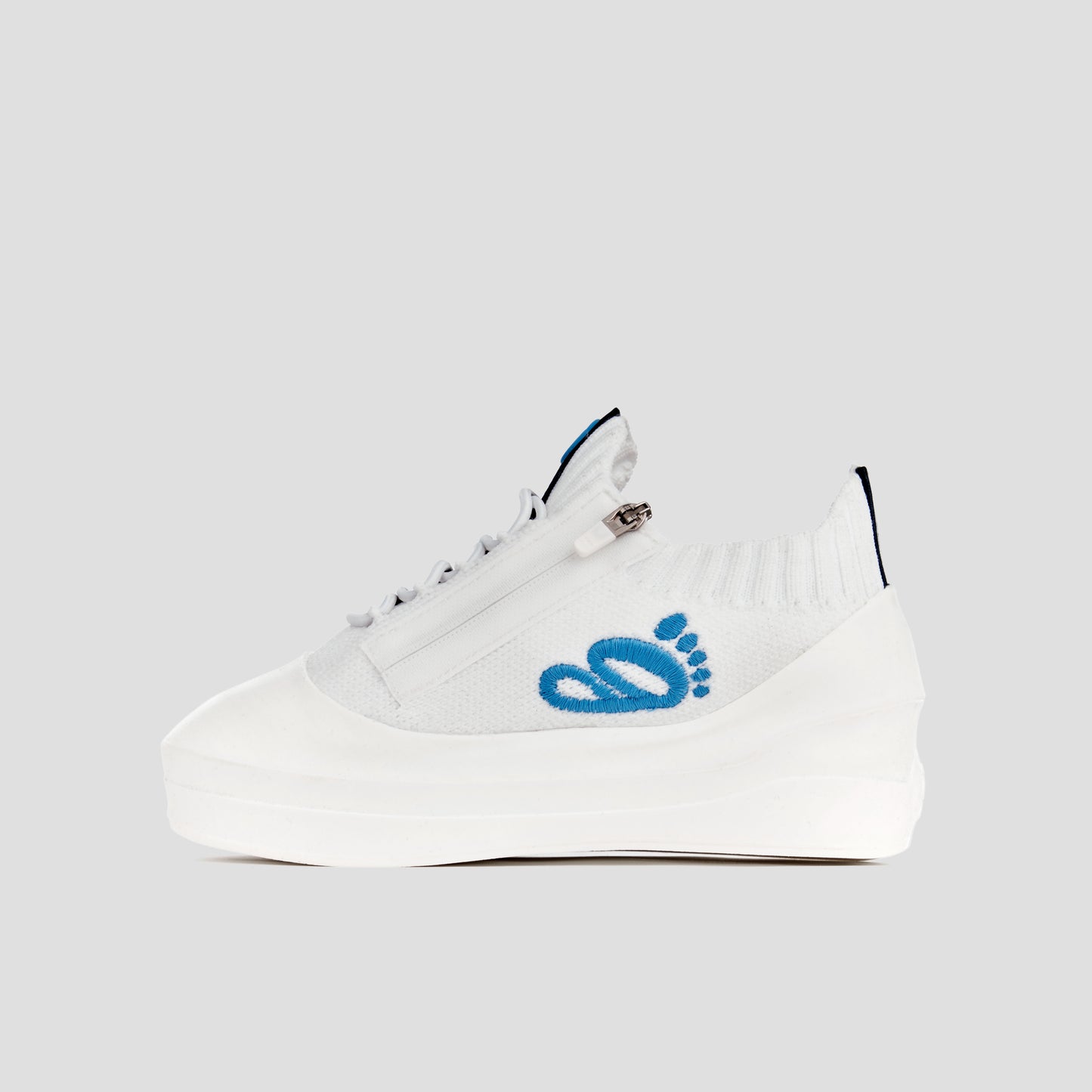 DB1 Original Trainer - White & Bright Blue